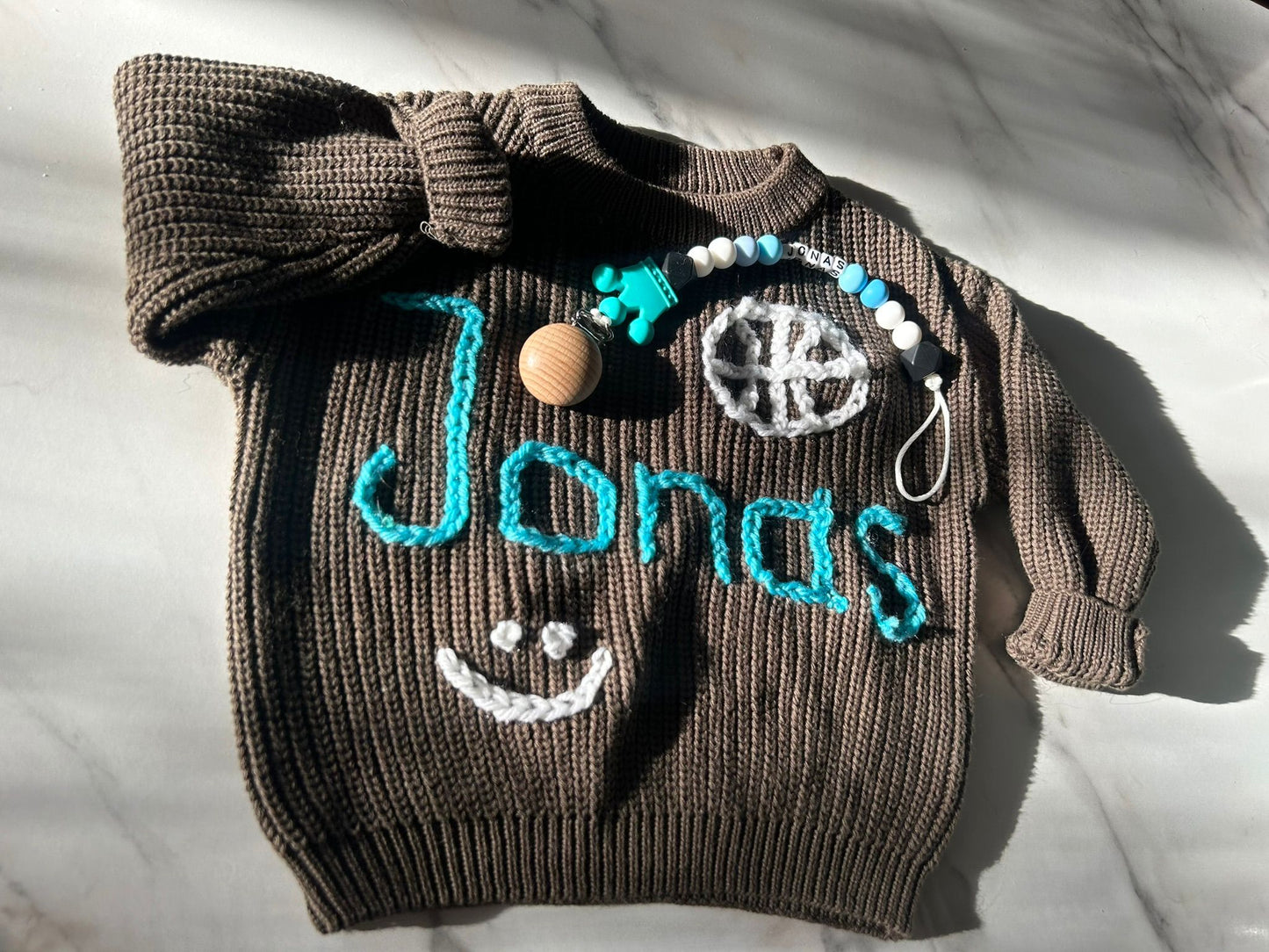 Vardiniai megztukai vaikams