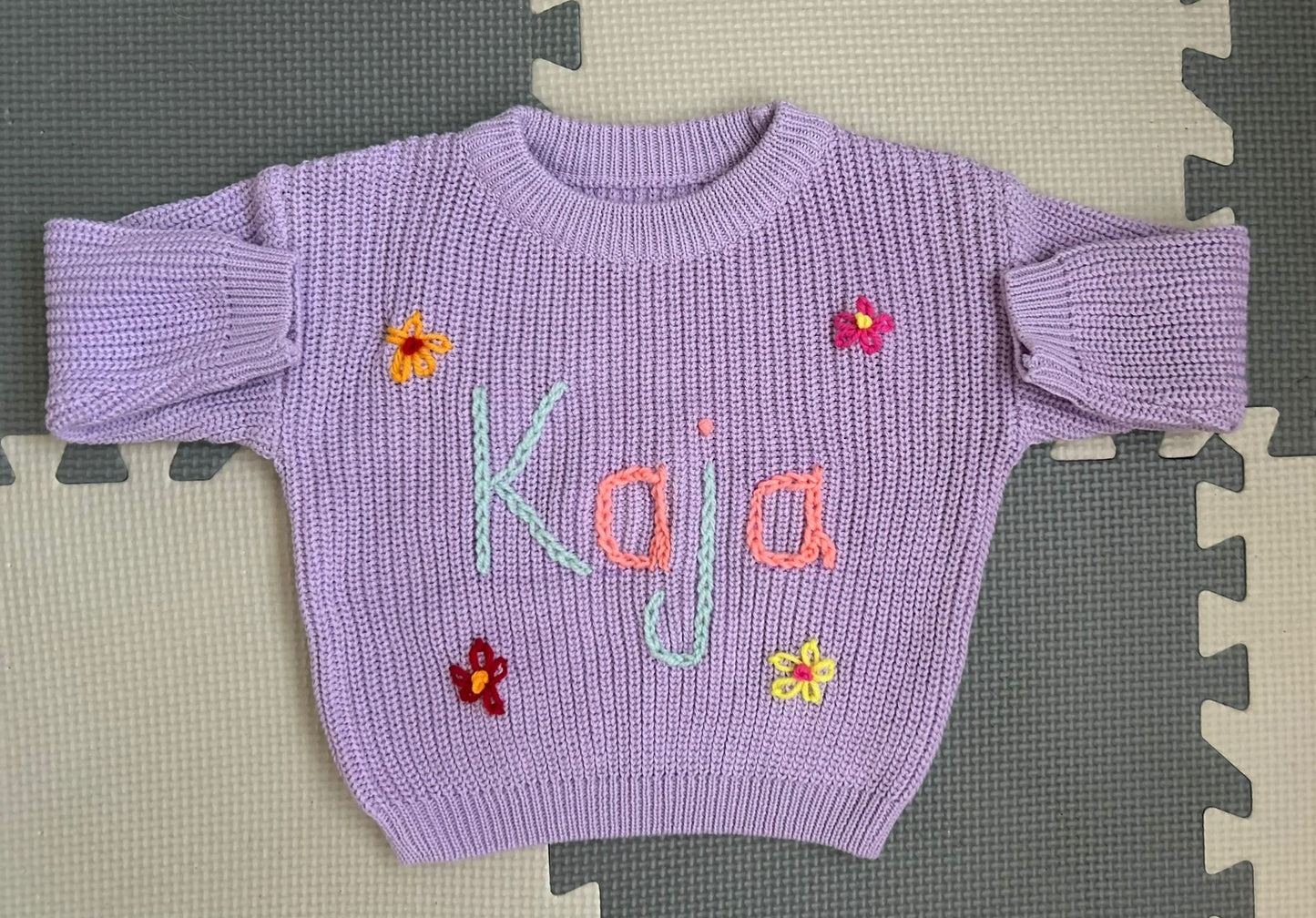 Vardiniai megztukai vaikams